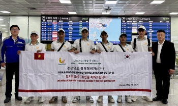 CHÚC MỪNG CÁC BẠN ĐƠN VISA ĐÔ THỊ TỈNH GYEONGSANGNAM- DO ĐÃ TỚI HÀN QUỐC AN TOÀN.  CHÚC CÁC EM CỐ GẮNG VÀ THÀNH CÔNG TRÊN ĐẤT BẠN!